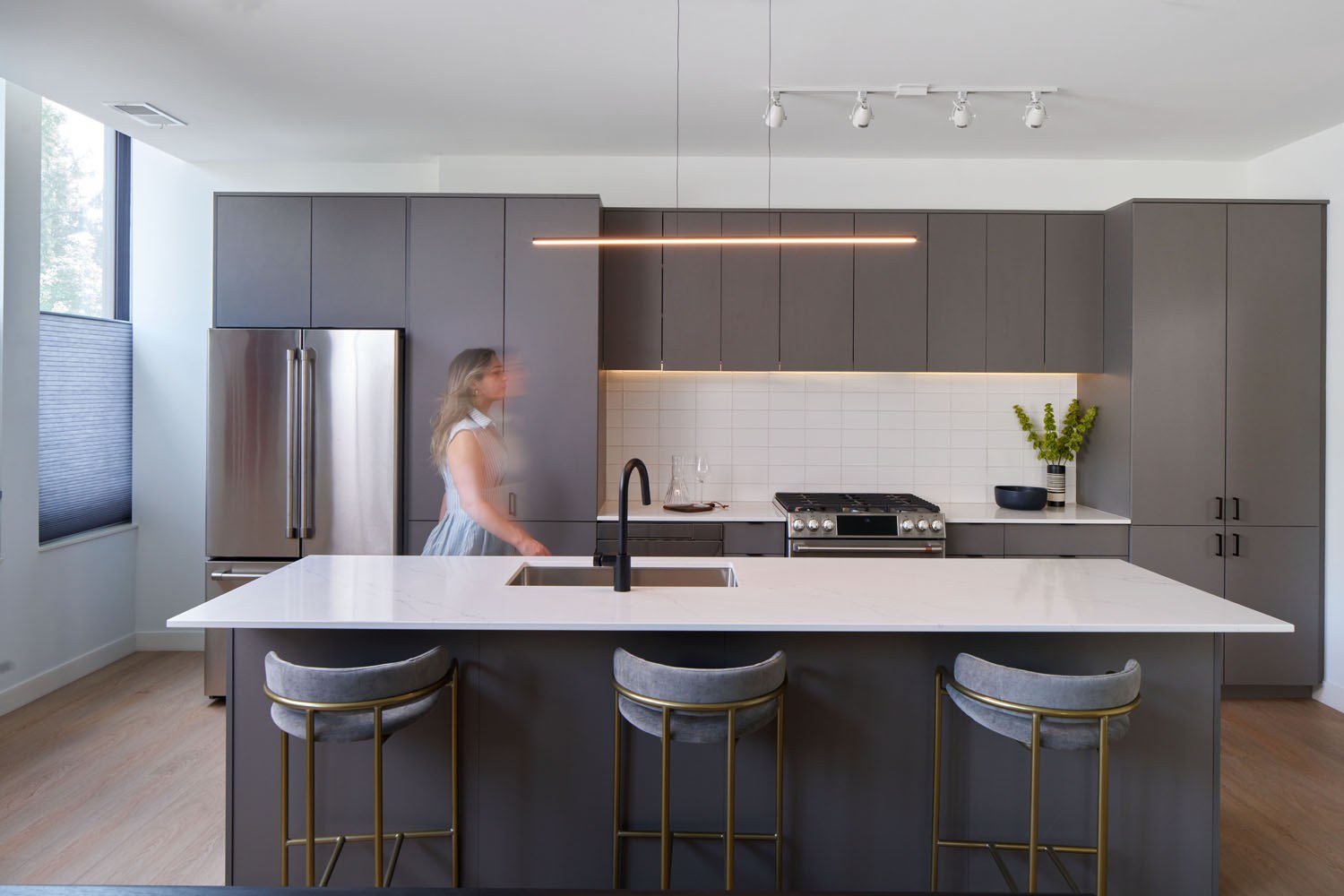 Kitchens with ample storge and counter space
